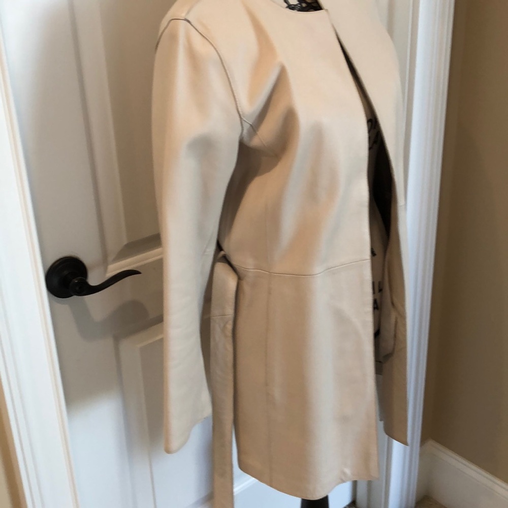 Leather jacket - Picture 3 of 16